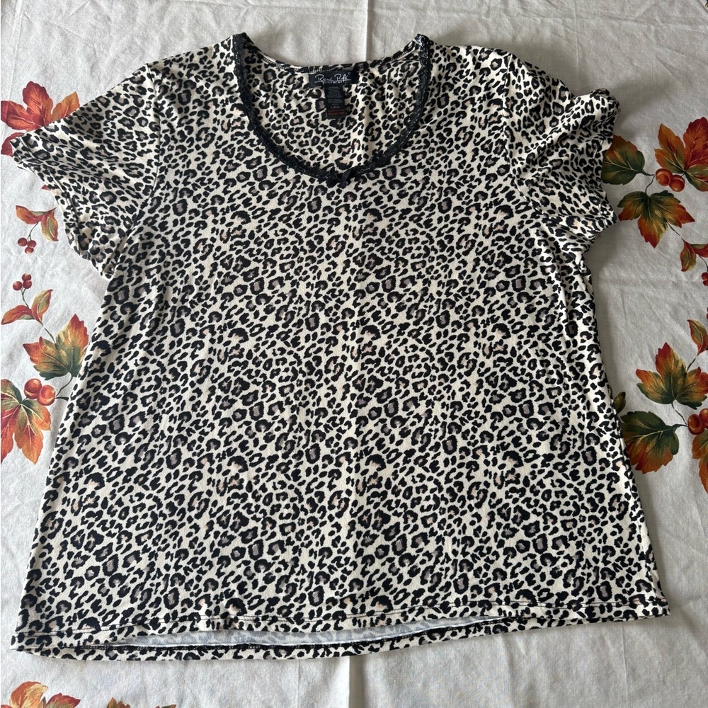 René Rofé Sleepwear Leopard Print Top (Y2K / Soft Grunge)